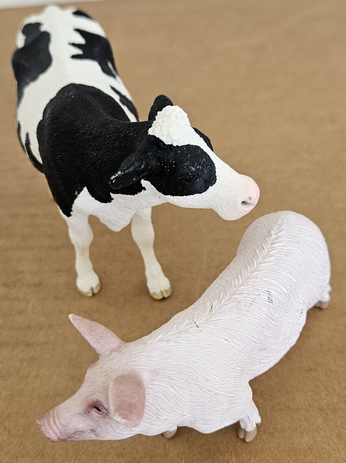 Schleich HOLSTEIN COW 73527 Dairy & Pig Farm Figure (Black & White)     (P3)