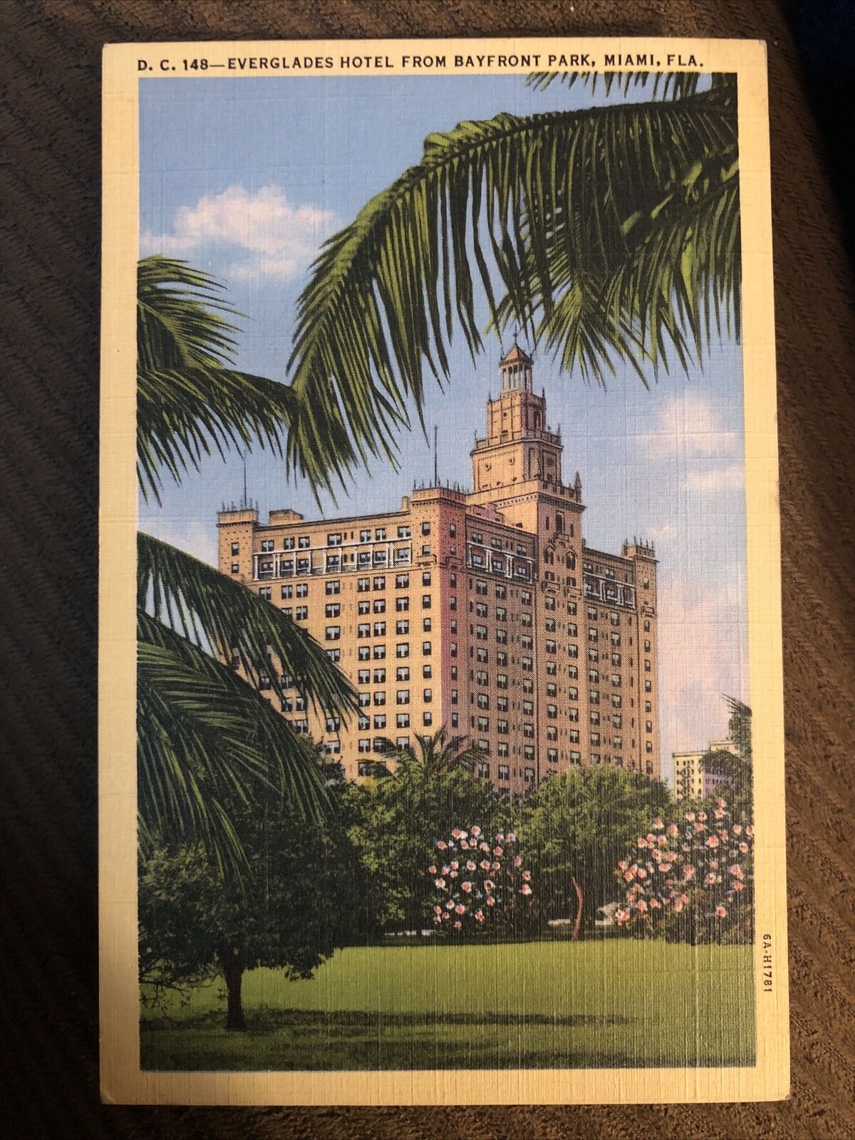 Vintage Linen Postcard Everglades Hotel, From Bayfront Park Miami, Florida c1940