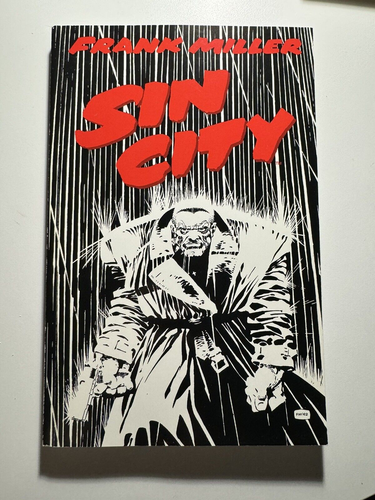 Sin City First Edition 1992 Frank Miller’s Dark Horse Comics Graphic Novel RARE