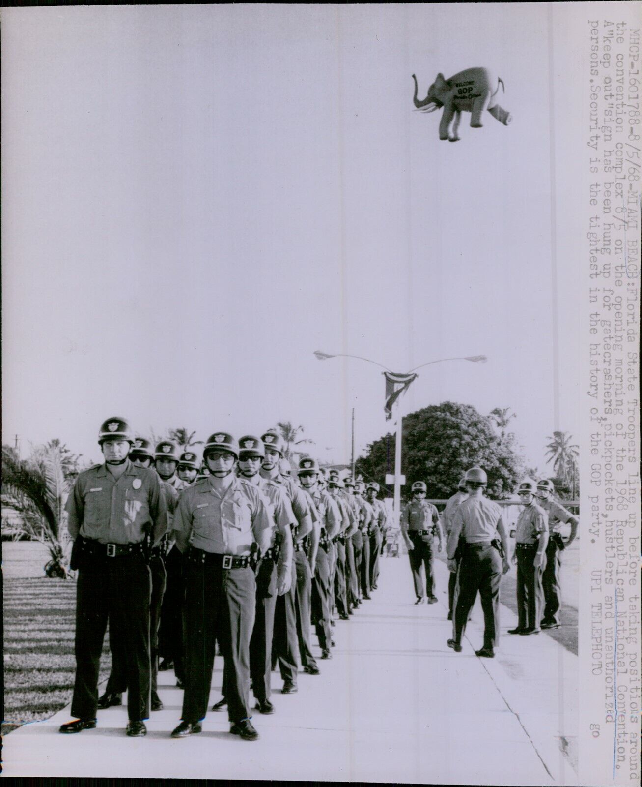 LG801 1968 Wire Photo FLORIDA STATE TROOPERS Republican National Convention
