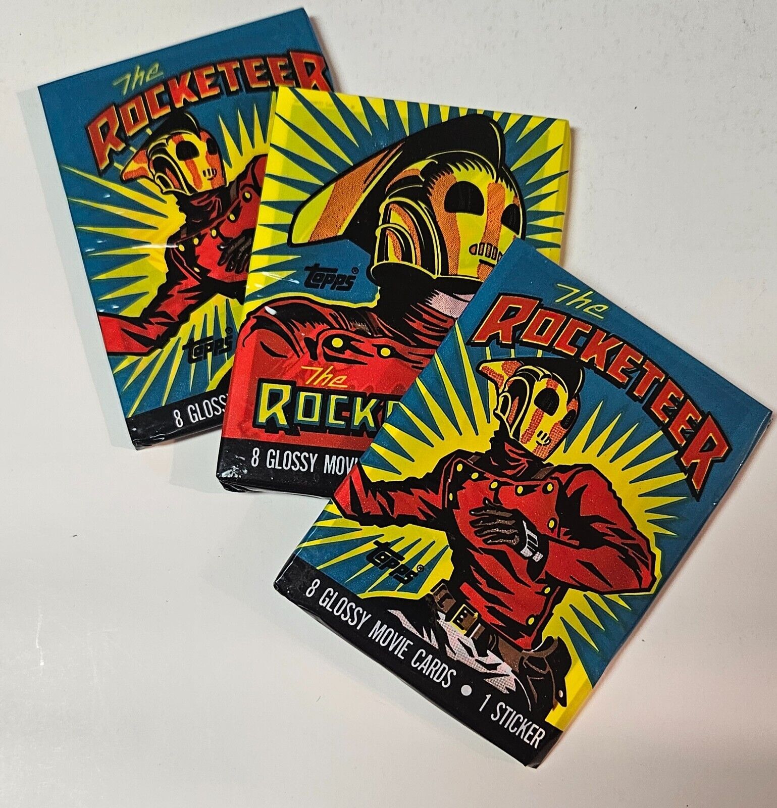 Vintage: 'The Rocketeer' 3 packs: glossy movie cards and stickers