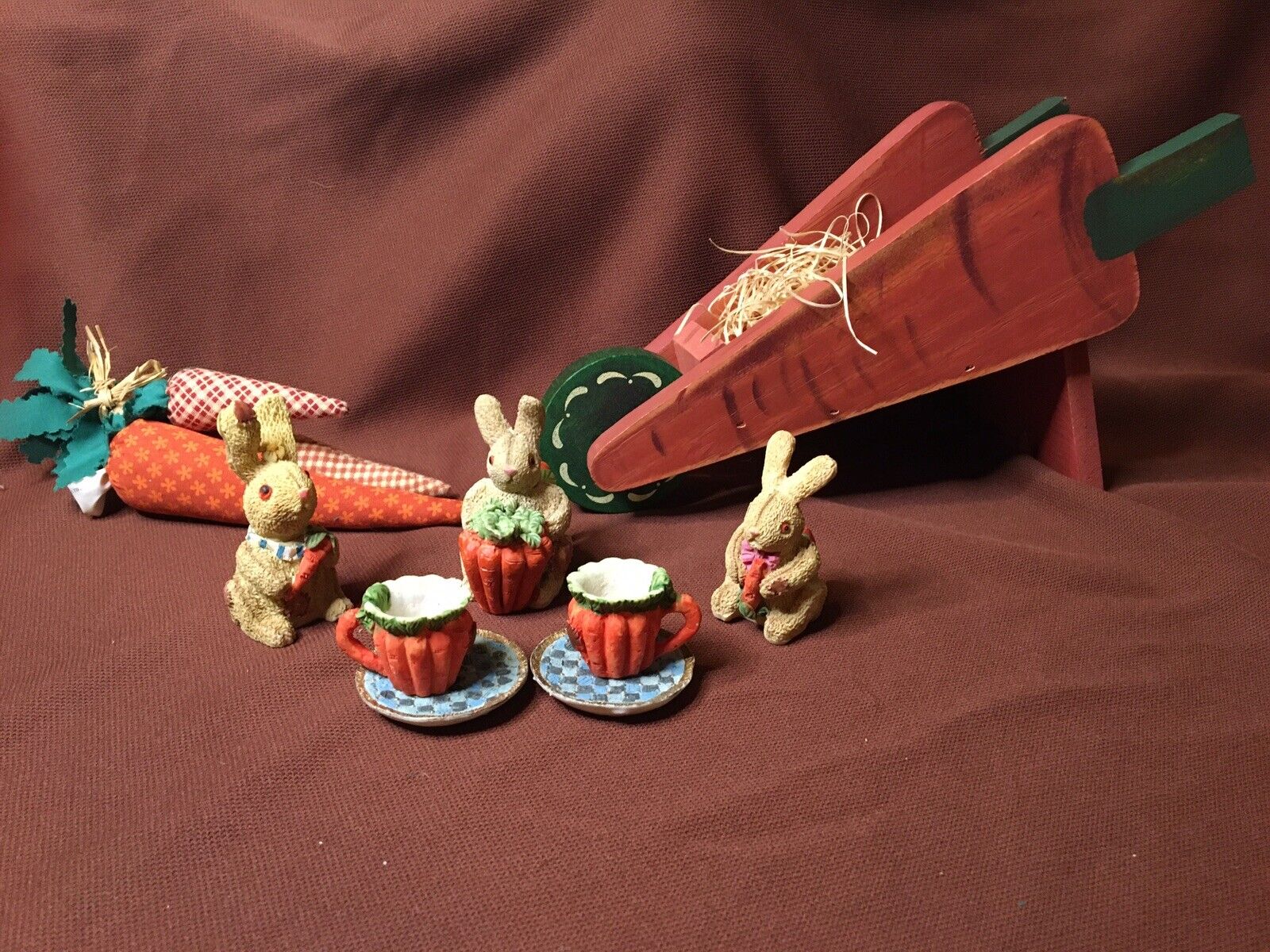 Decorative Miniature Tea Set Theme Spring Bunny Rabbit Family & Carrots Design