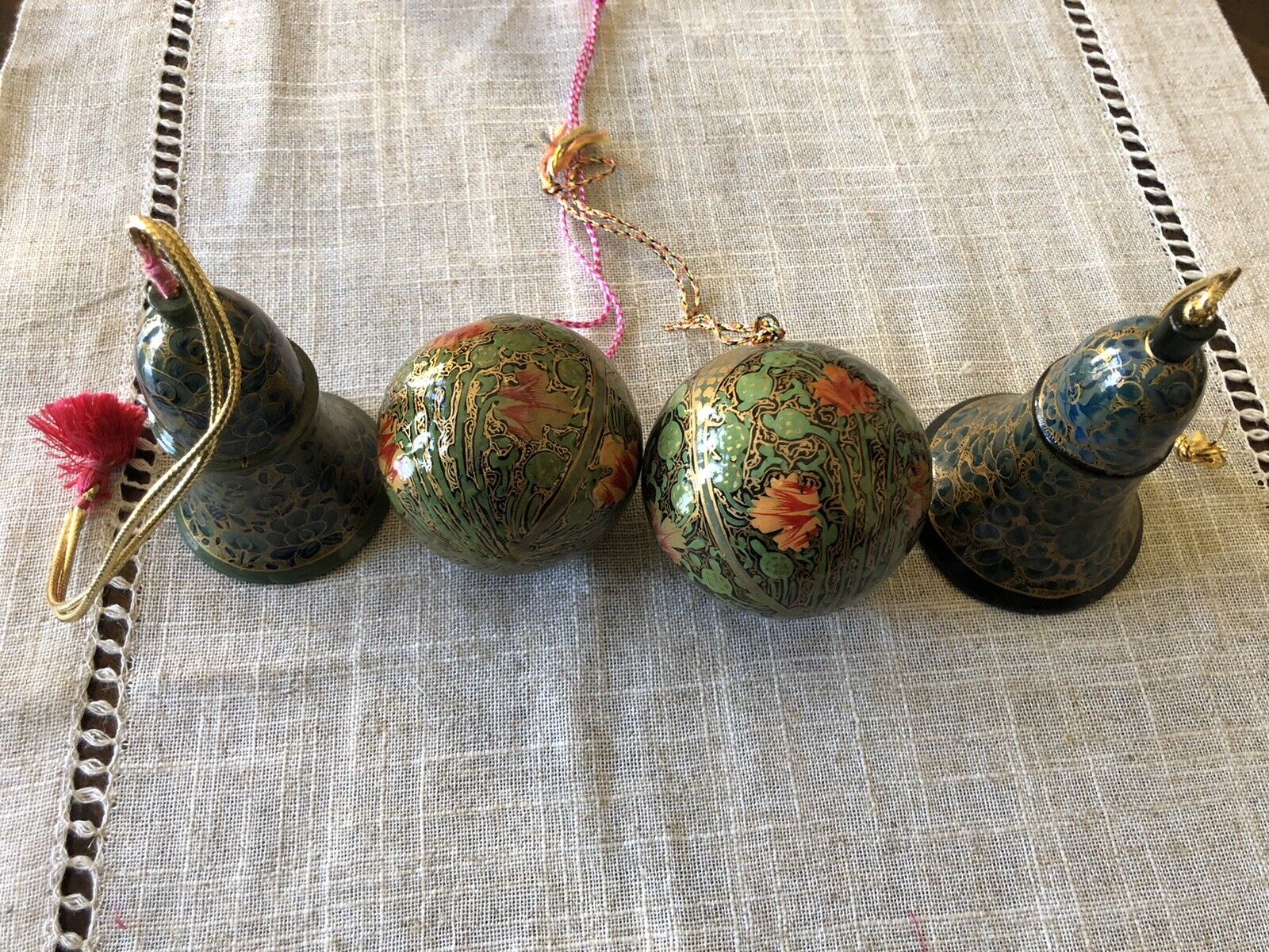 Lot Of 4 Vintage Christmas tree Paper Mache ornaments. Hand Made In Kashmir