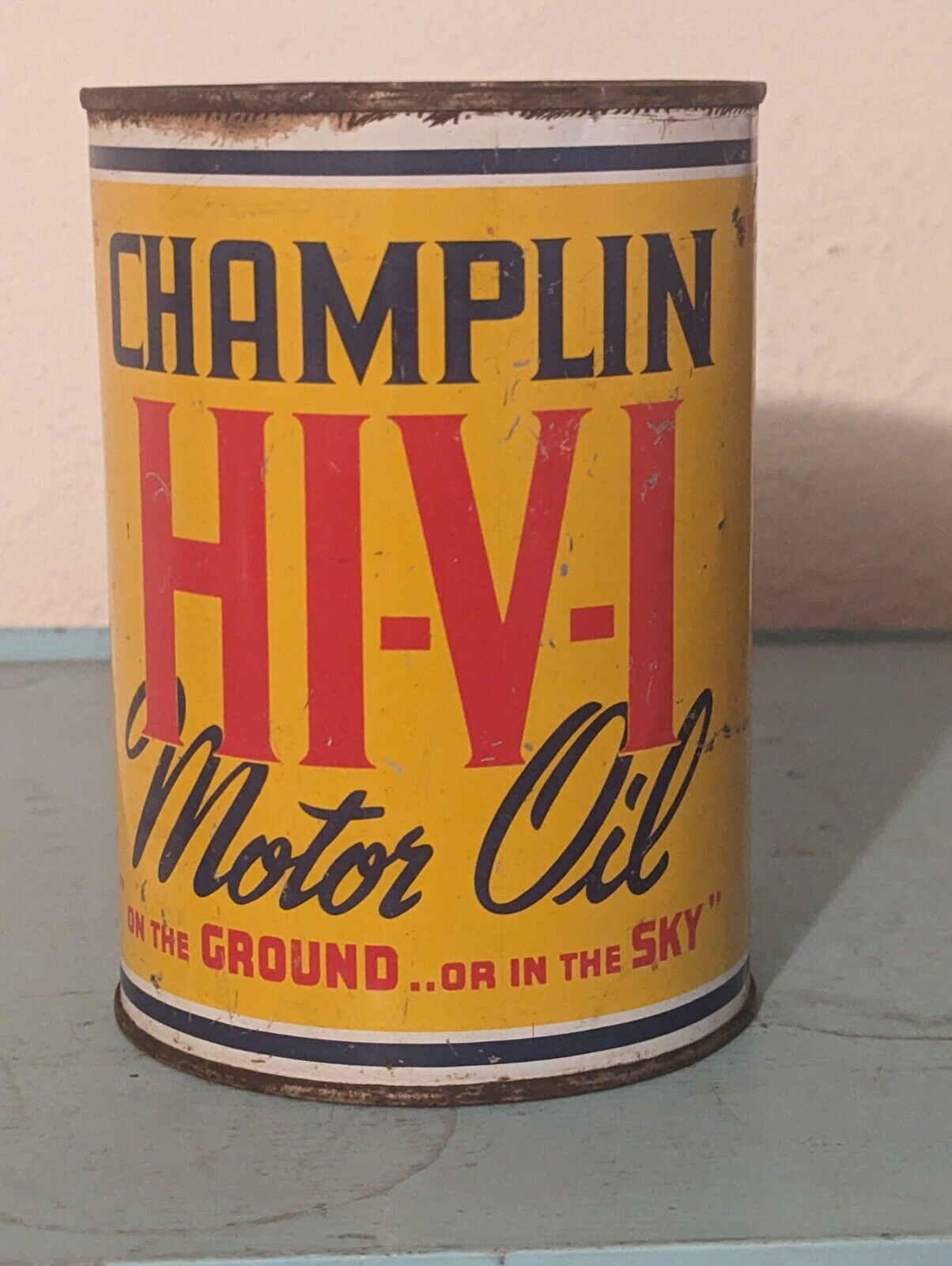 1950s era CHAMPLIN HI-V-I MOTOR OIL Old 1 qt. Tin Can