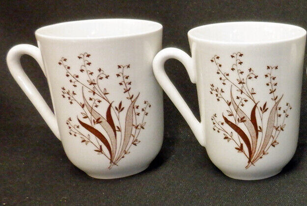 Vintage  Arabia Finland Coffee Mugs / Tea Cups  Set of 2 Porcelain Floral Leaves