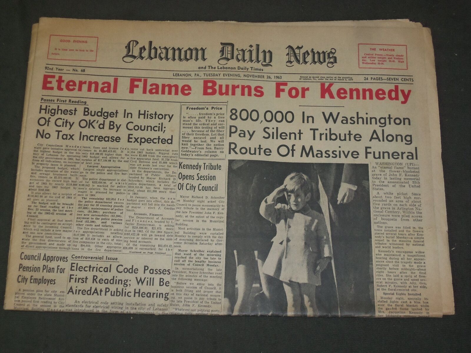 1963 NOVEMBER 26 LEBANON (PA) DAILY NEWS NEWSPAPER - JFK FUNERAL - NP 3329