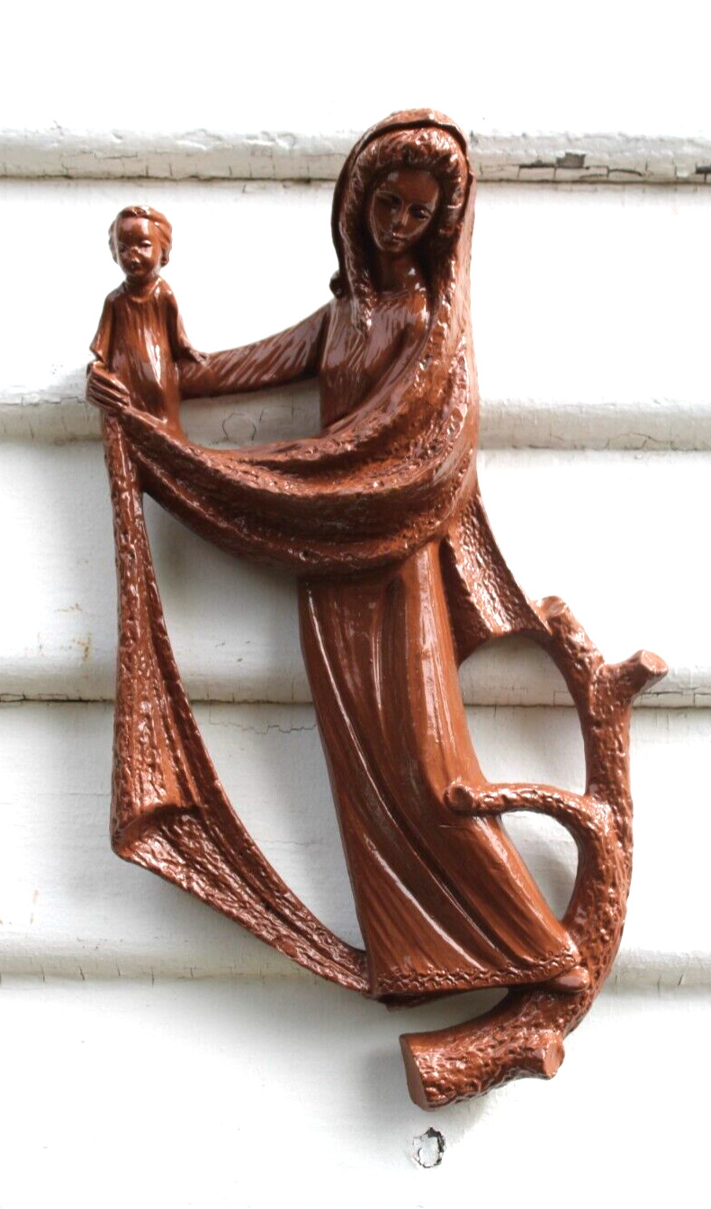 Vintage 1960’s Madonna and Child Wall Plaque Plastic Resin Wood Tone Religious