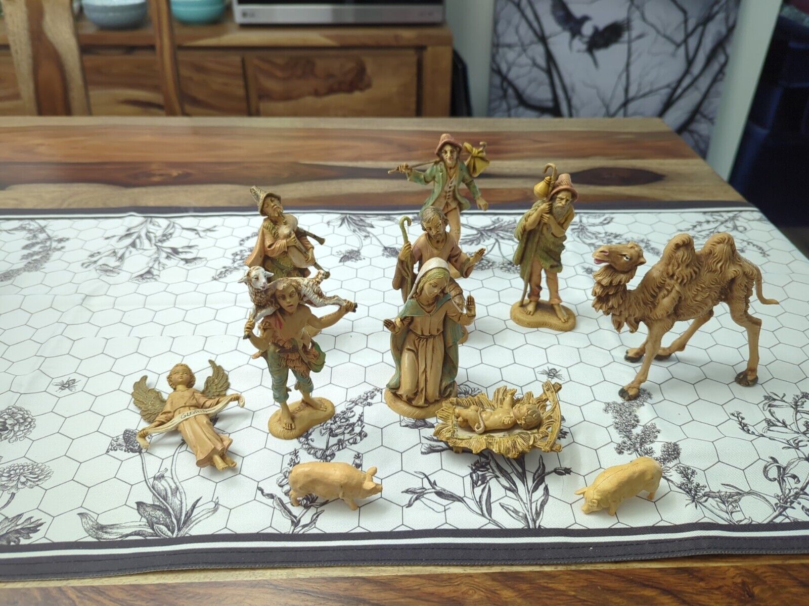Lot Of 9 Vintage Fontanini Nativity Pieces Made in Italy Depose