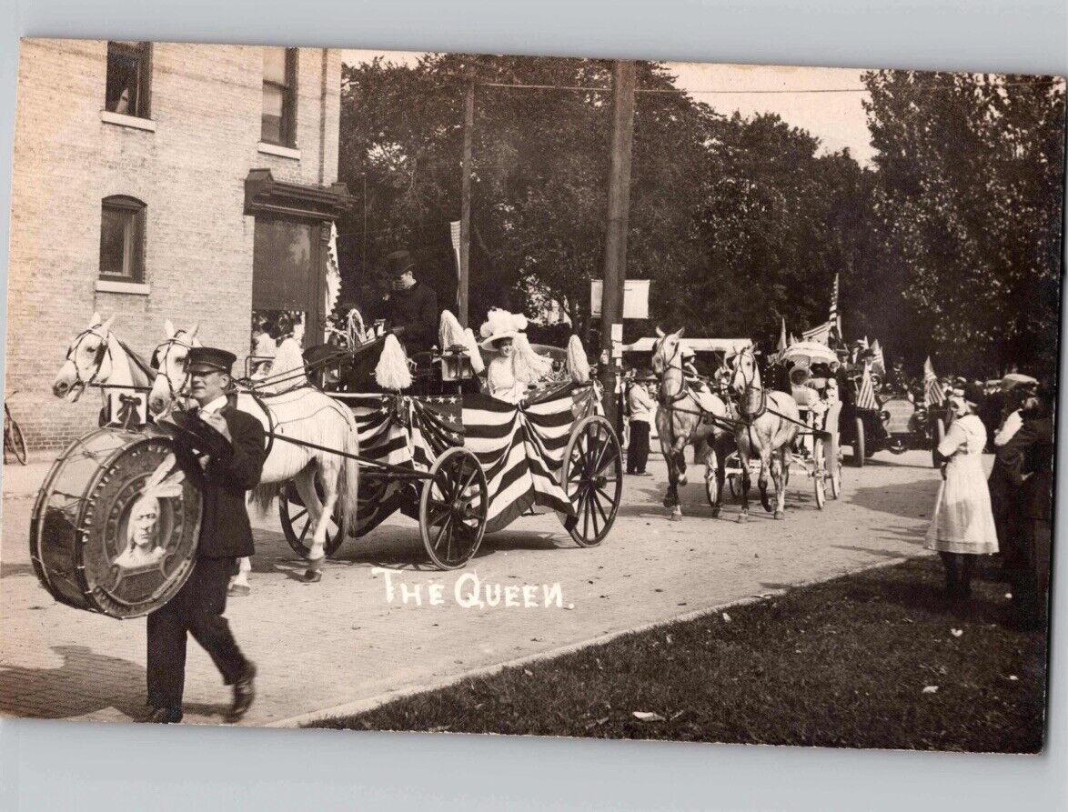 c1910 “The Queen” At Parade Float Dowagiac Michigan MI RPPC Real Photo Postcard