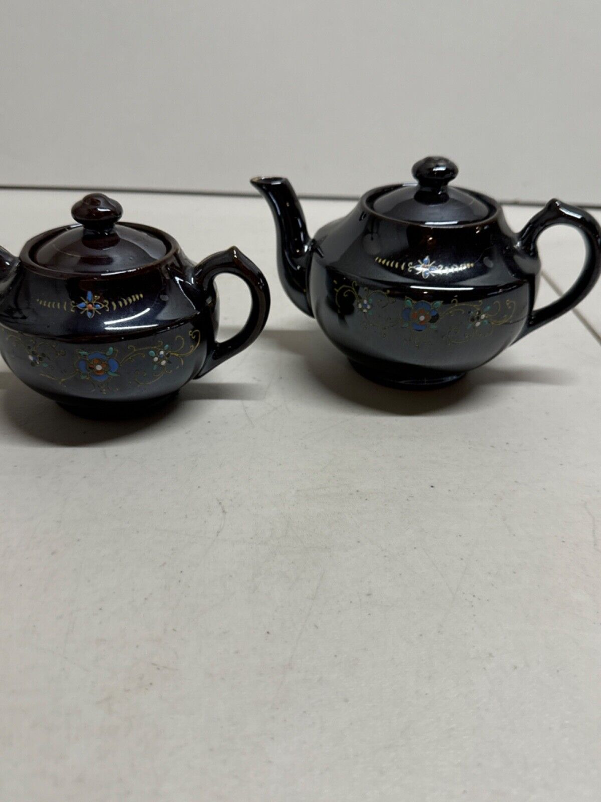 Vintage Moriage Hand Painted Teapot and sugar bowl