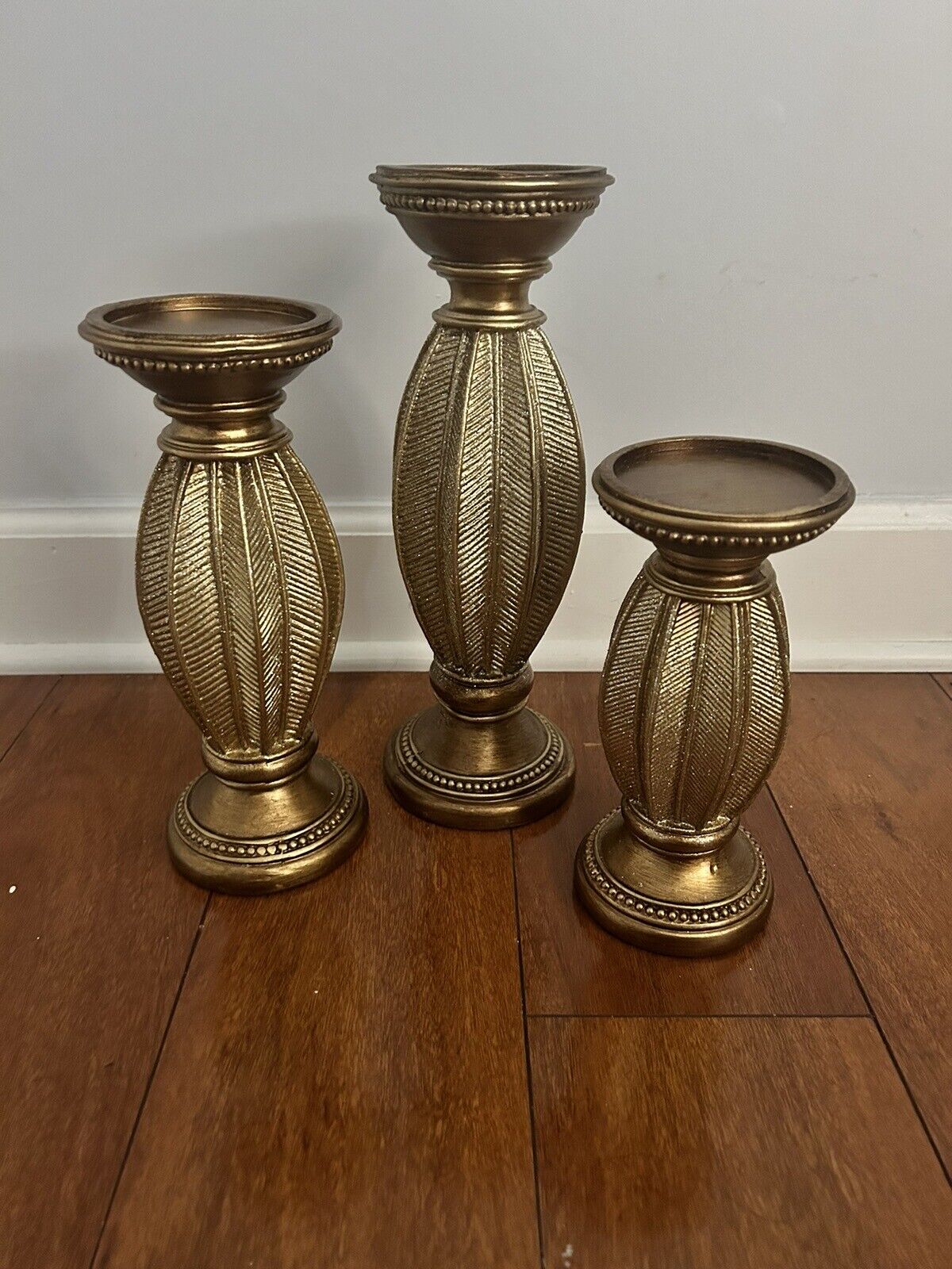 Brand New 3pc Gold With Glitter Candle Holder 12in,10in And 8un Candle Holders