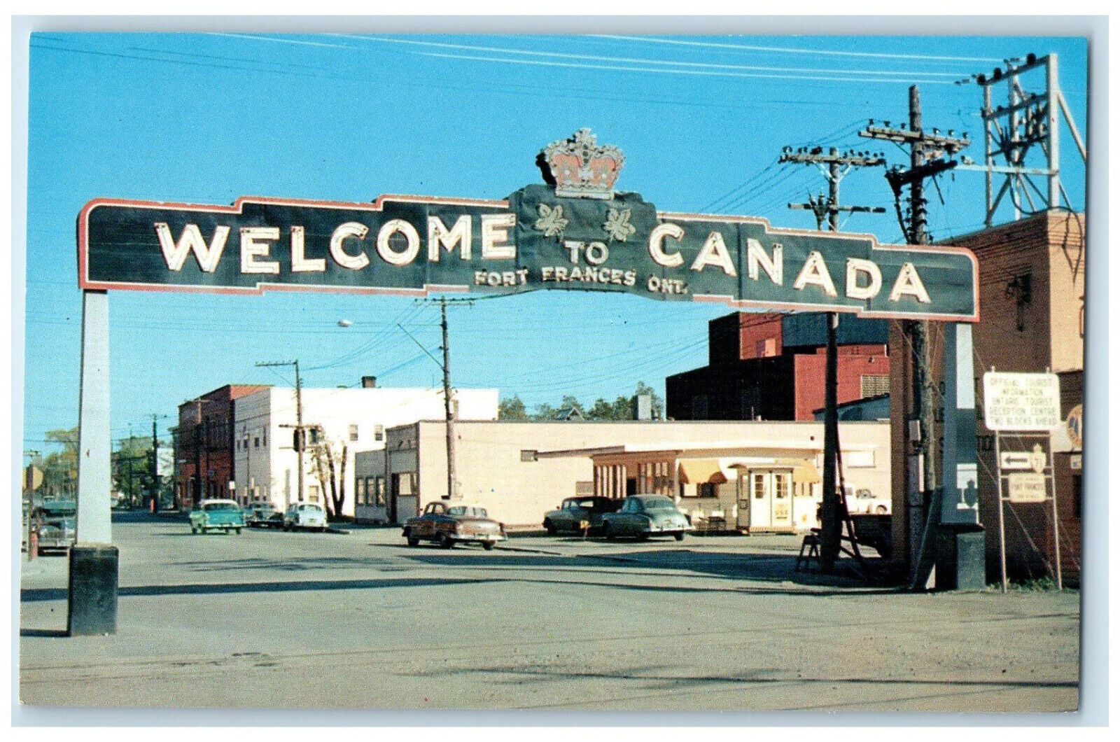c1960s Welcome to Canada Arch Gateway at Fort Frances Ontario Canada Postcard