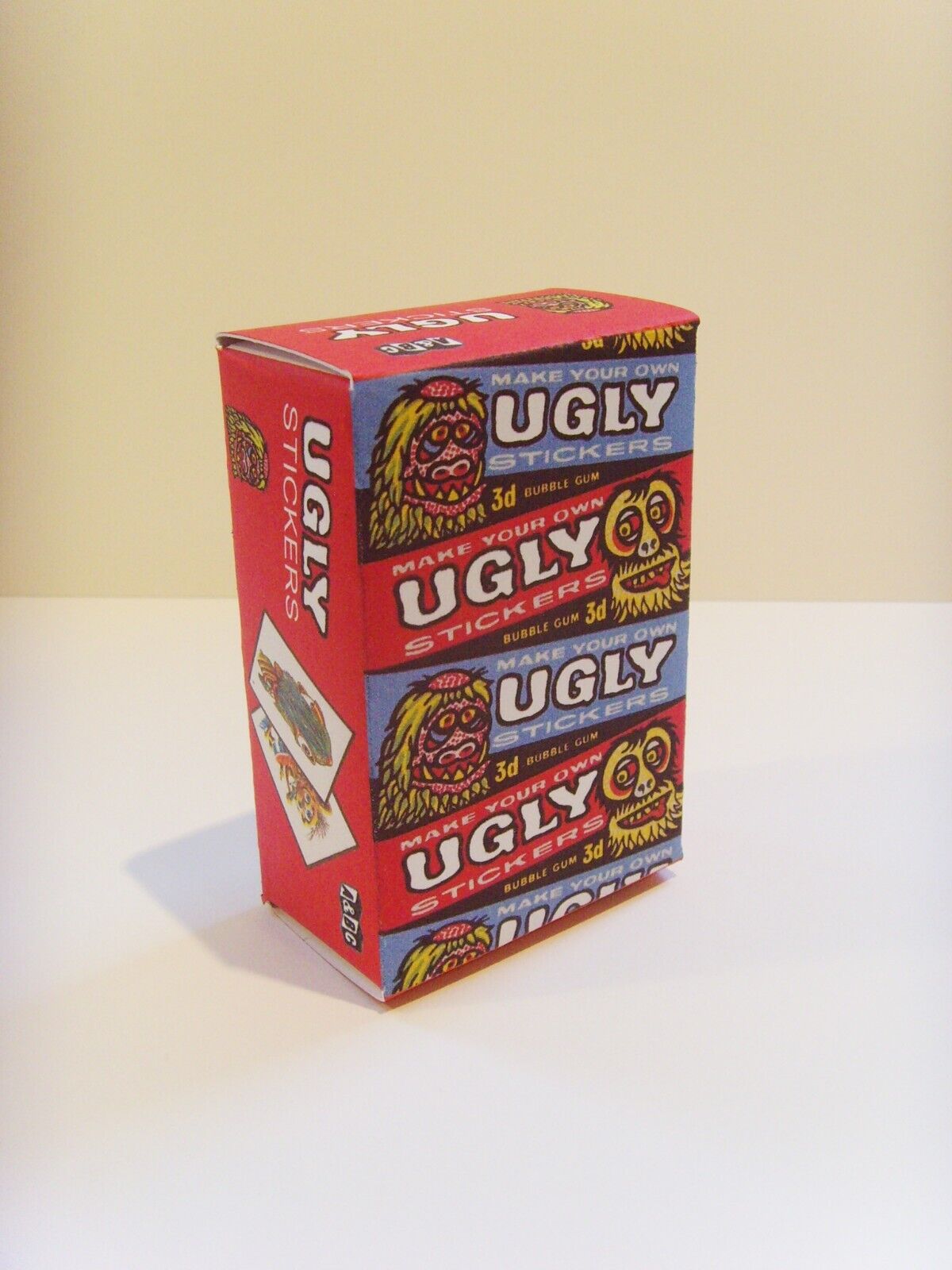 A&BC- Ugly Stickers  - Superb custom picture/ gum cards display box.