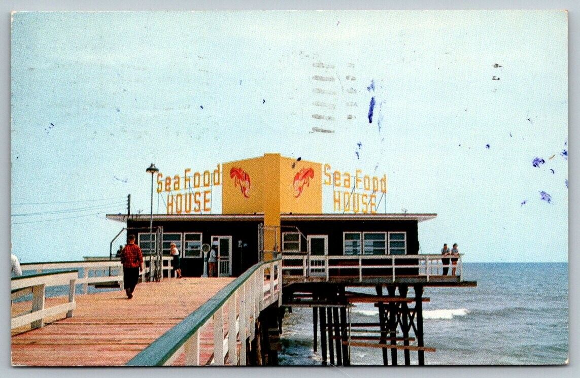 Seafood House  Myrtle Beach  South Carolina  1955   Postcard