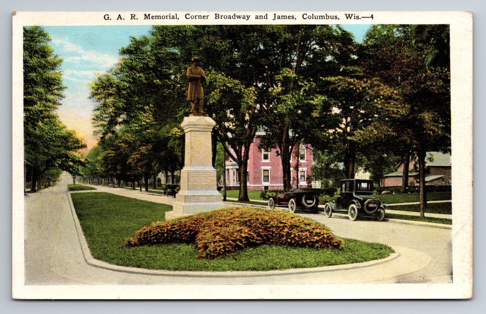 G. A. R. Memorial Columbus Wisconsin Unposted White Border Postcard
