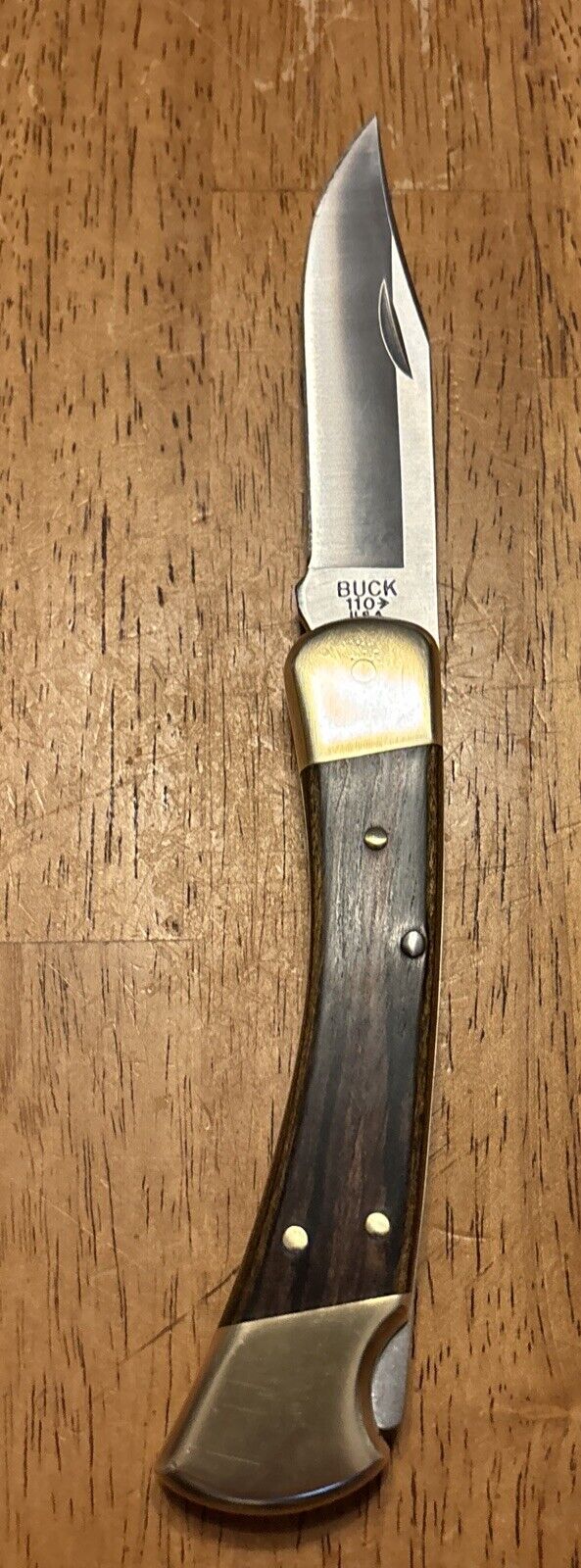 BUCK Knife USA Model 110 Hunter Lock back  Rosewood Handle 2009 Used Sheath