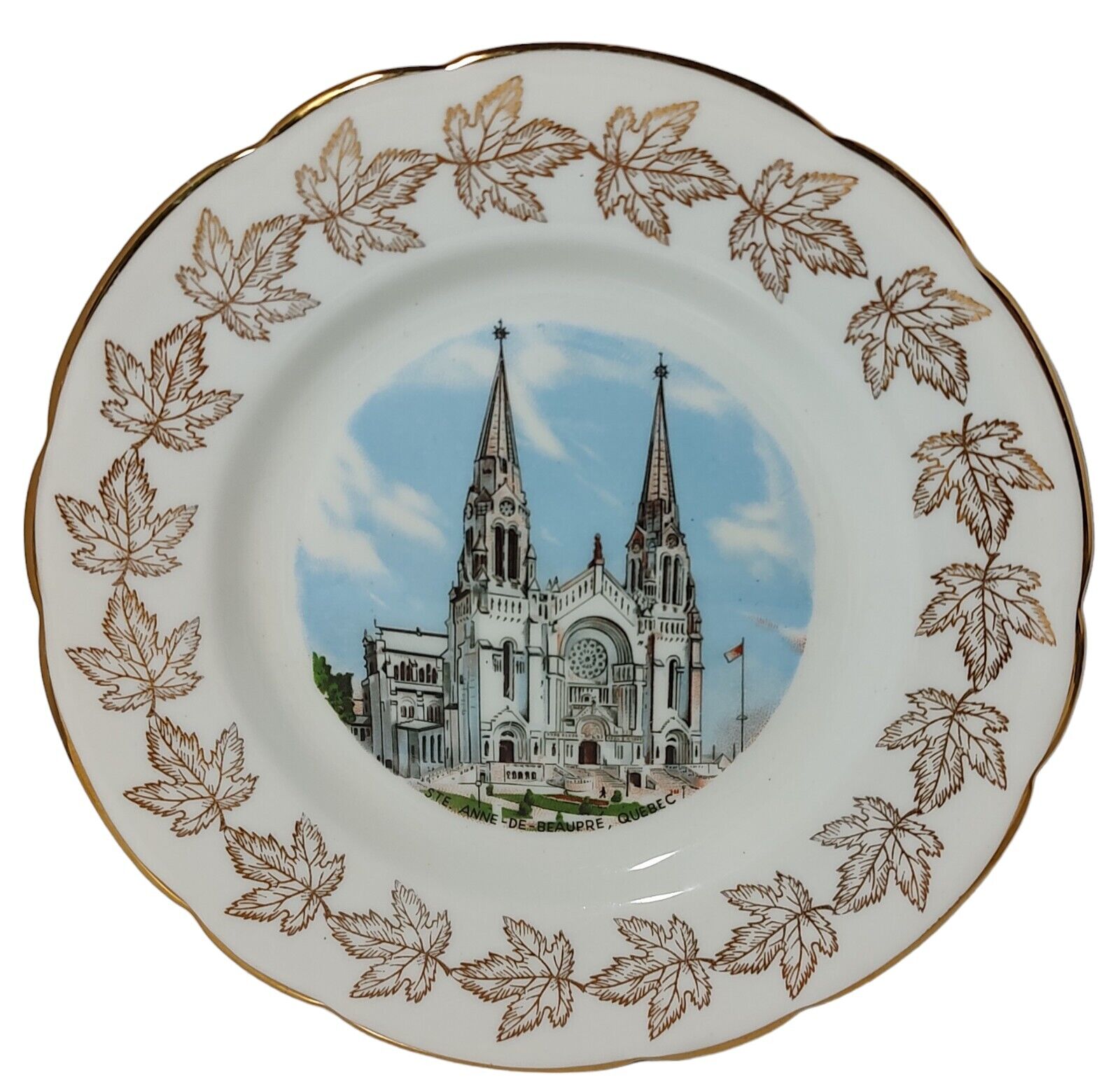 Royal Darwood St Anne Cathedral Quebec Plate Gold Leaf Trim Scalloped Edge 8 in 