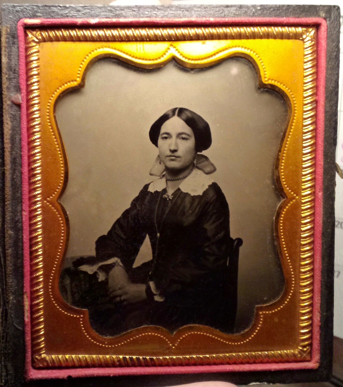 Vintage Old Ambrototype Photo of Pretty Victorian American Woman + Full Case