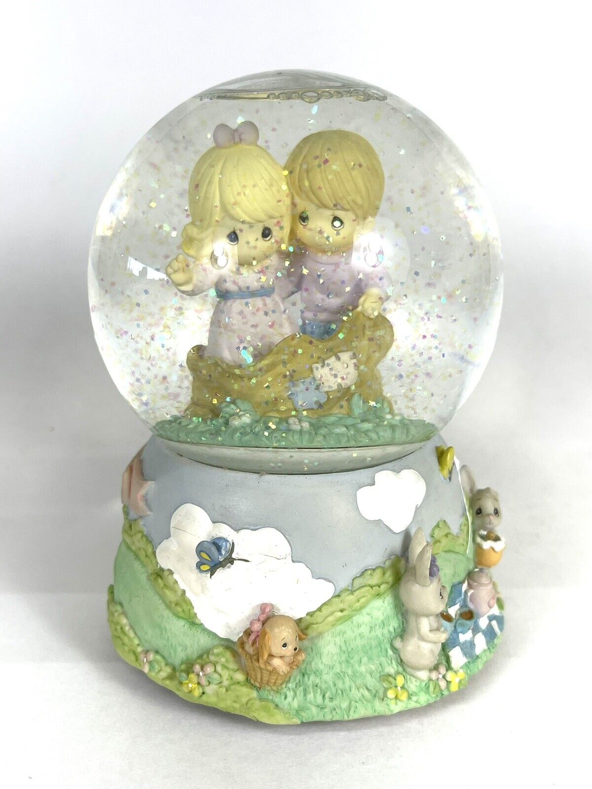Precious Moments Vintage 2001 Musical Snow Globe “Ring Around The Rosie”