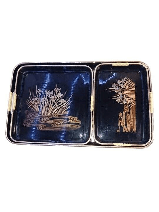 Vintage Black Lacquer Nesting Trays With Lili and Gold Trim design Made In Japan