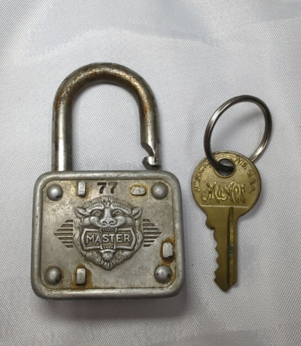 Vintage Master Lock Co 77 Padlock Lion Head With Key