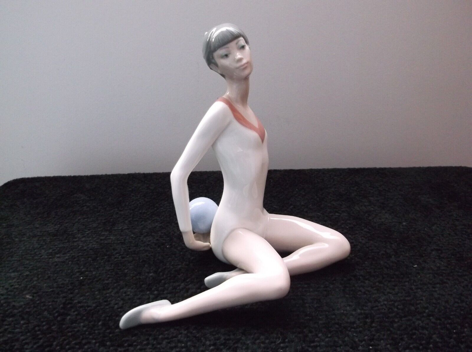 Lladro gymnast with exercise ball #5333