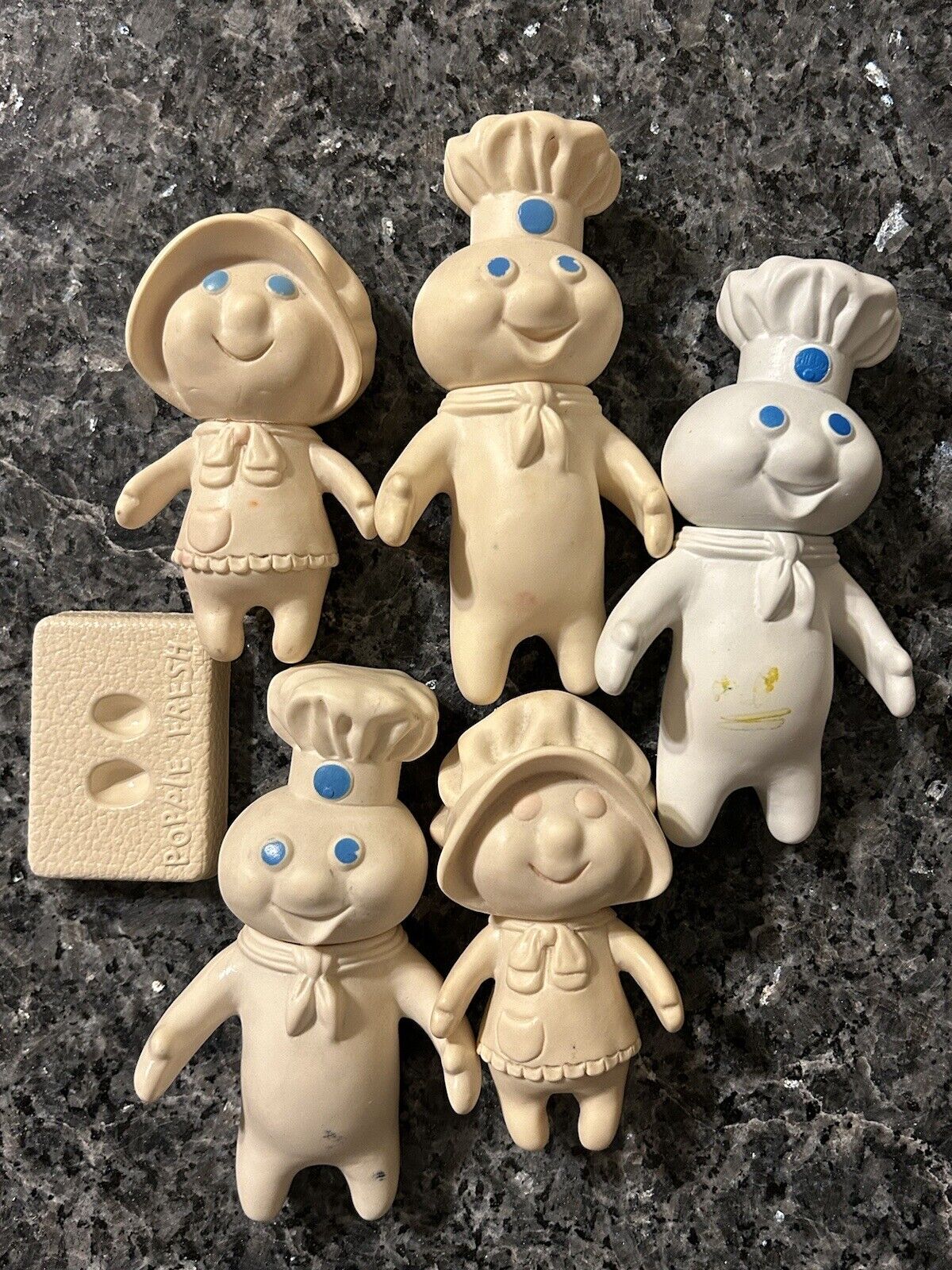 Lot of 5 Pillsbury Doughboy Rubber Dolls (Poppin’ & Poppie Fresh) w/ 1 Stand