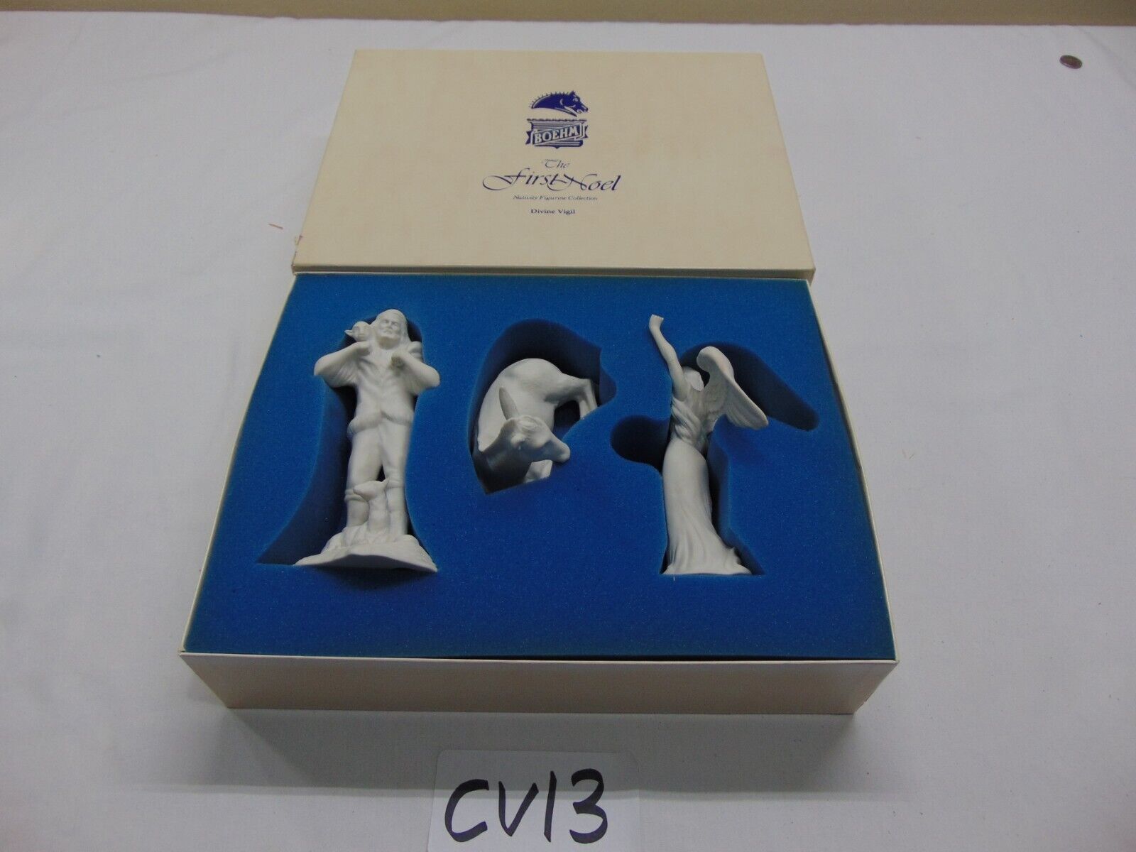 Boehm First Noel Nativity Figurine Devine Vigil + Original box white porcelain