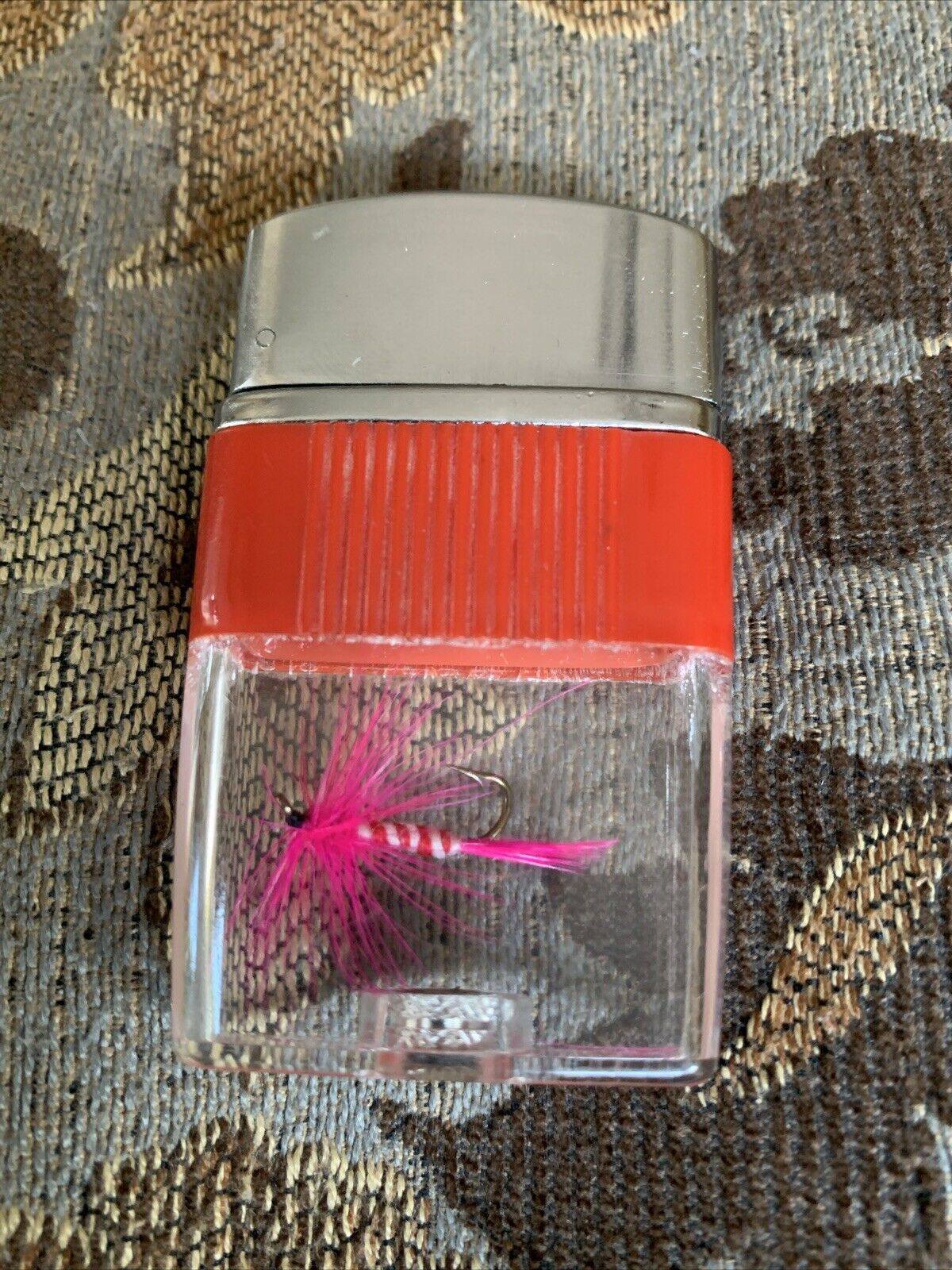 Vintage scripto Vu Lighter red w/fly for fly fishing