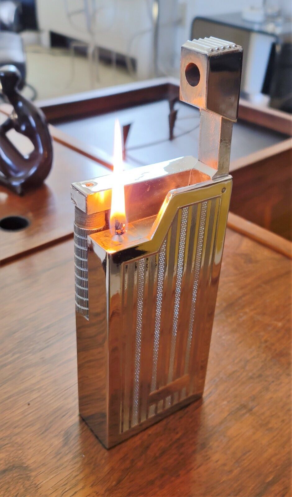 VINTAGE BIG TABLE LIGHTER - WORKING - FROM 60' - EXCELLENT CONDITION 