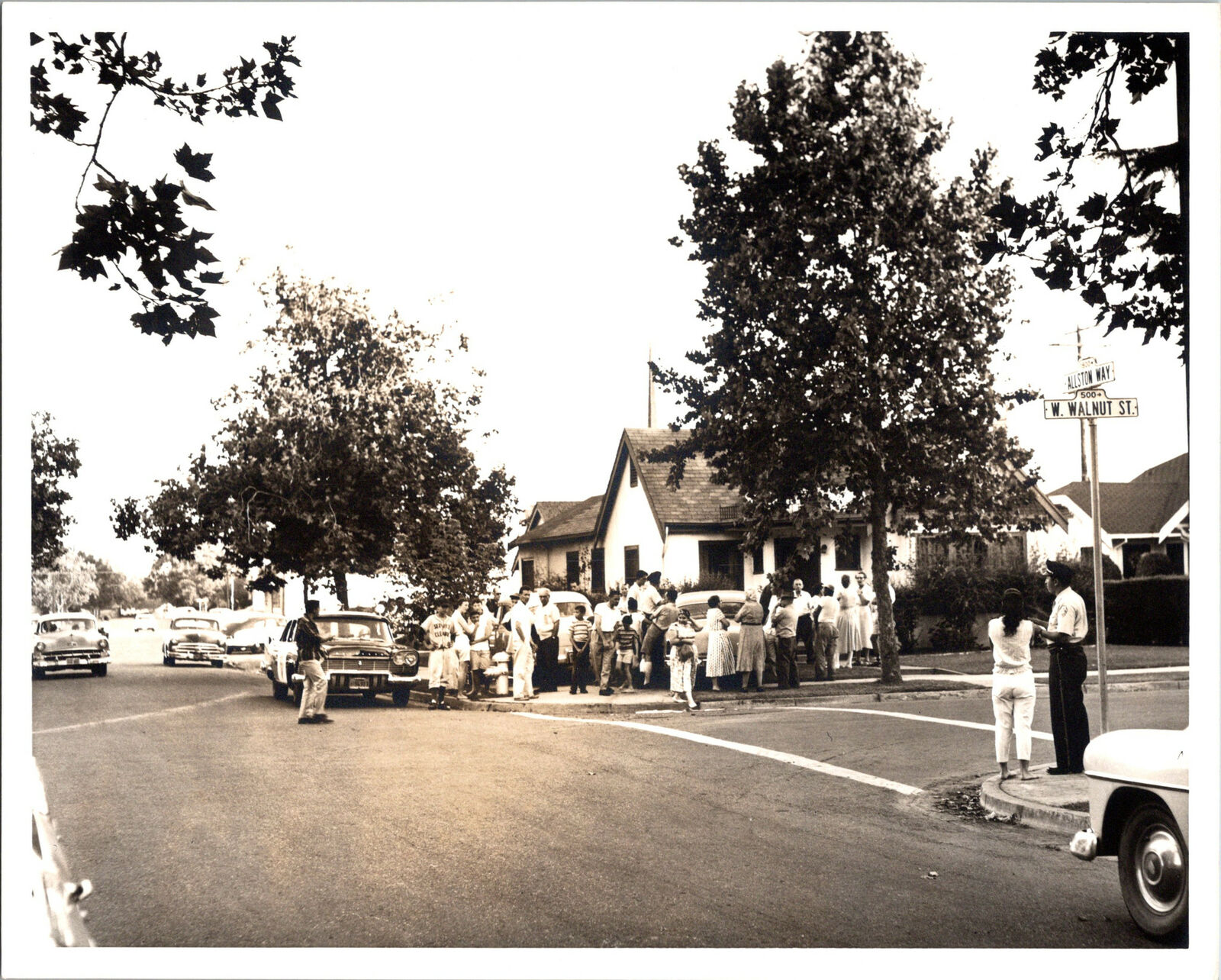 Car Accident Scene Walnut St Allston Way Stockton CA 1950s org 8x10 Photo 10126