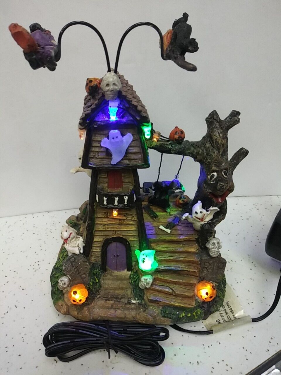 Vintage Rare PULEO CO Halloween Fiber Optic Lighted Witch Flying Treehouse