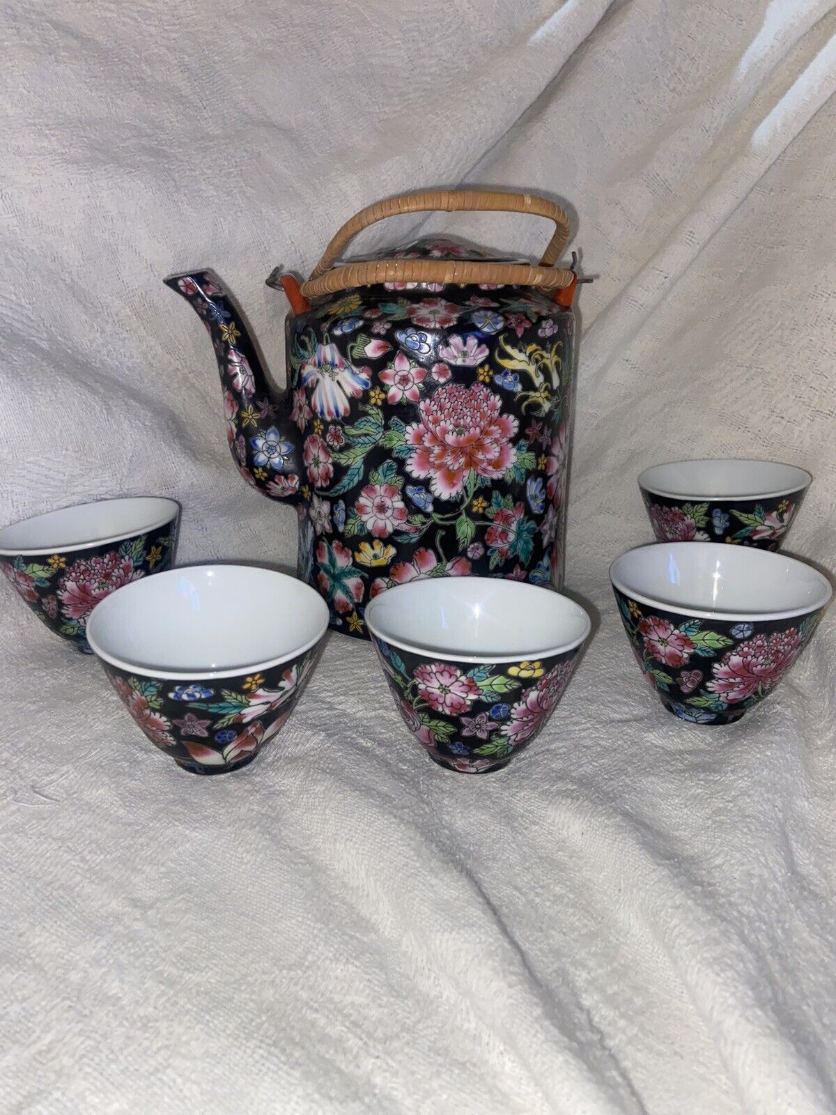 Vintage Collectible Handmade Porcelain Ceramic Chinese Teapot Set