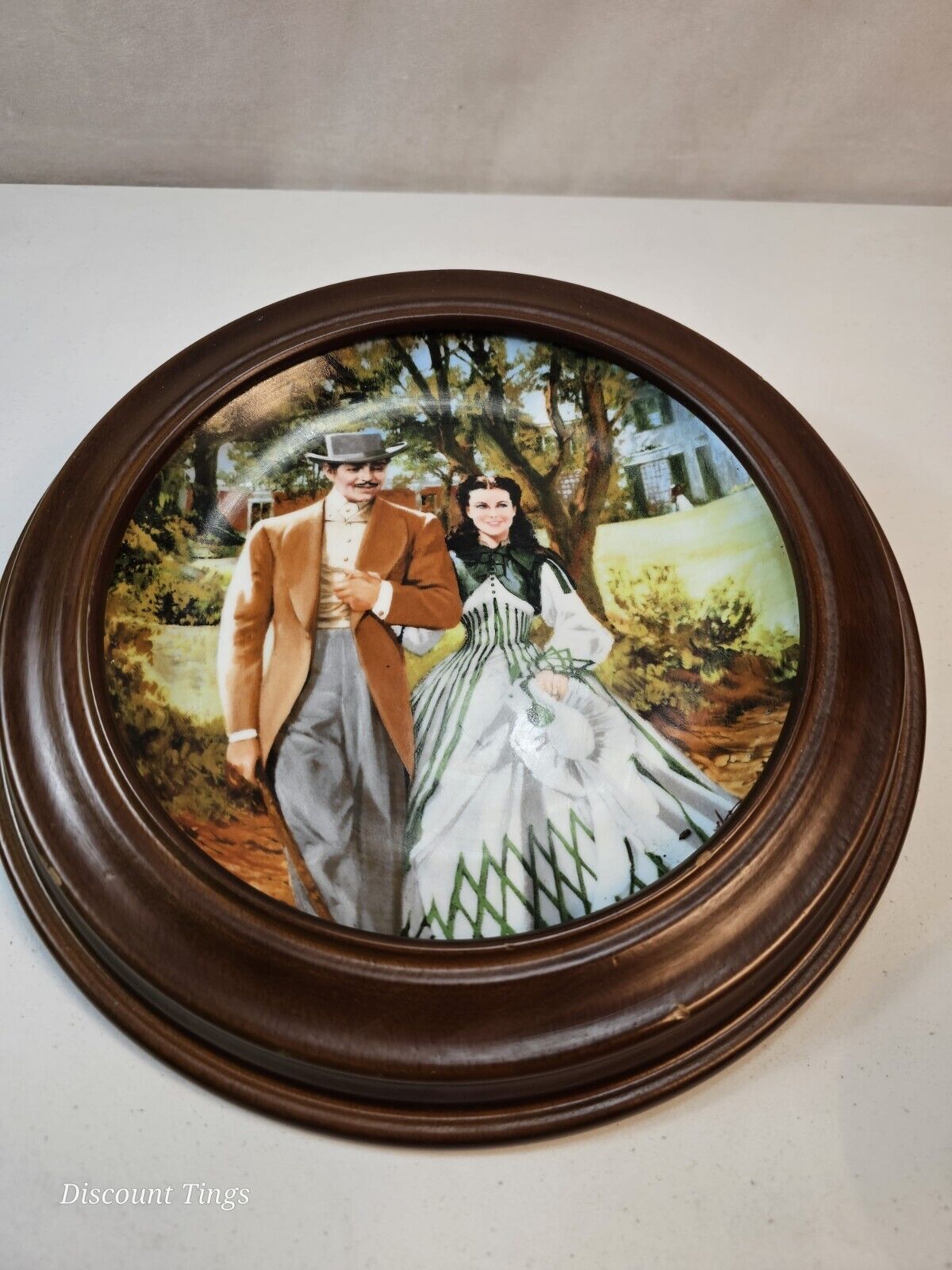 Gone With The Wind Golden Anniversary  Series Home To Tara Plate + Wood Frame