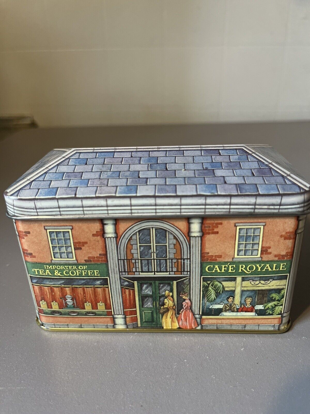 Vintage Daher The Tin Box Co Cafe Royal House Shaped Tea Tin 5” X 2.75”