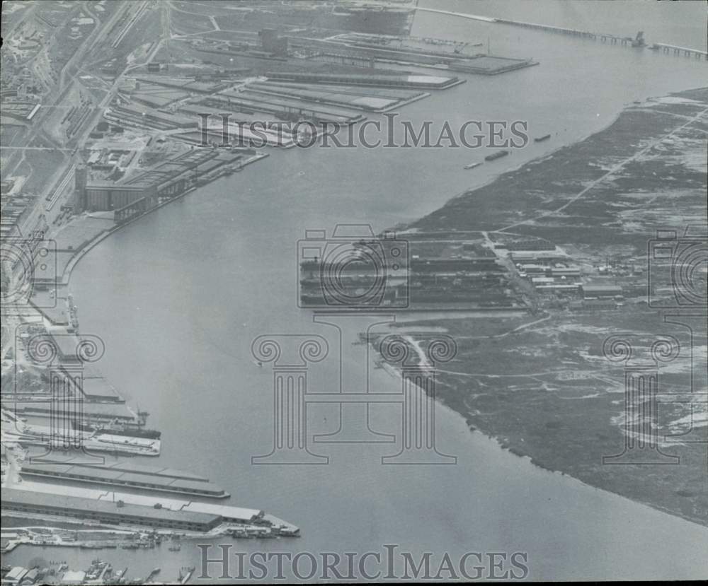 1957 Press Photo Port of Galveston in aerial view - hpo00413