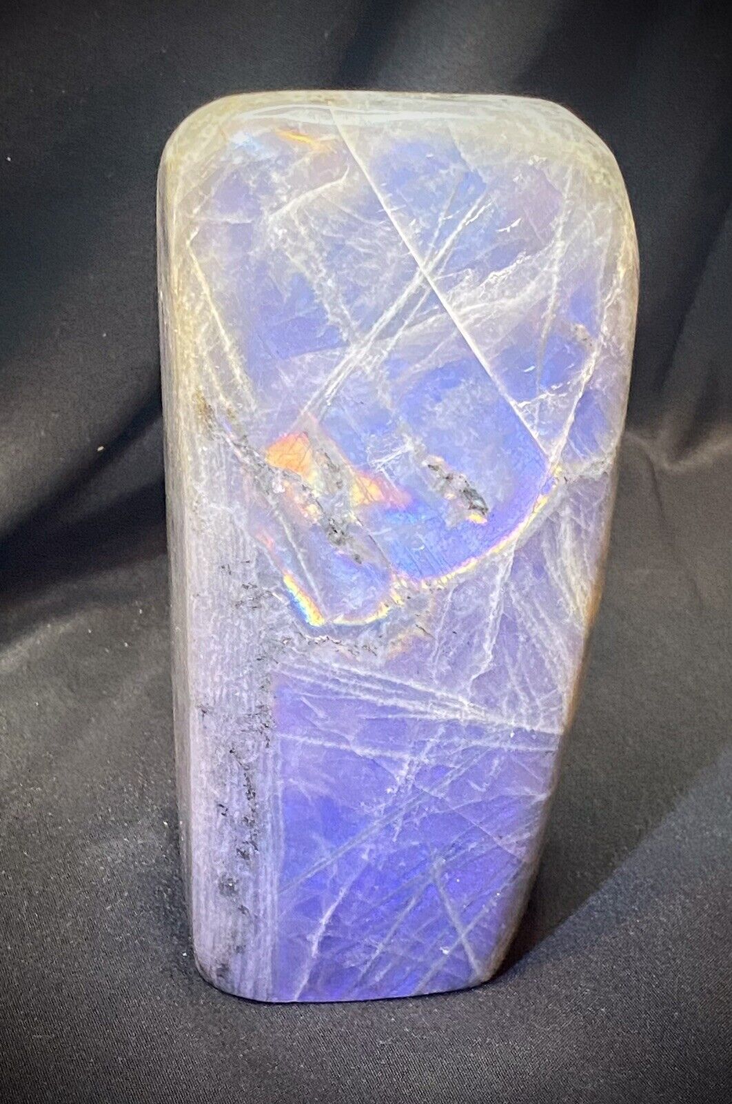 Blue Flash Labradorite Freeform 1.14 Kg