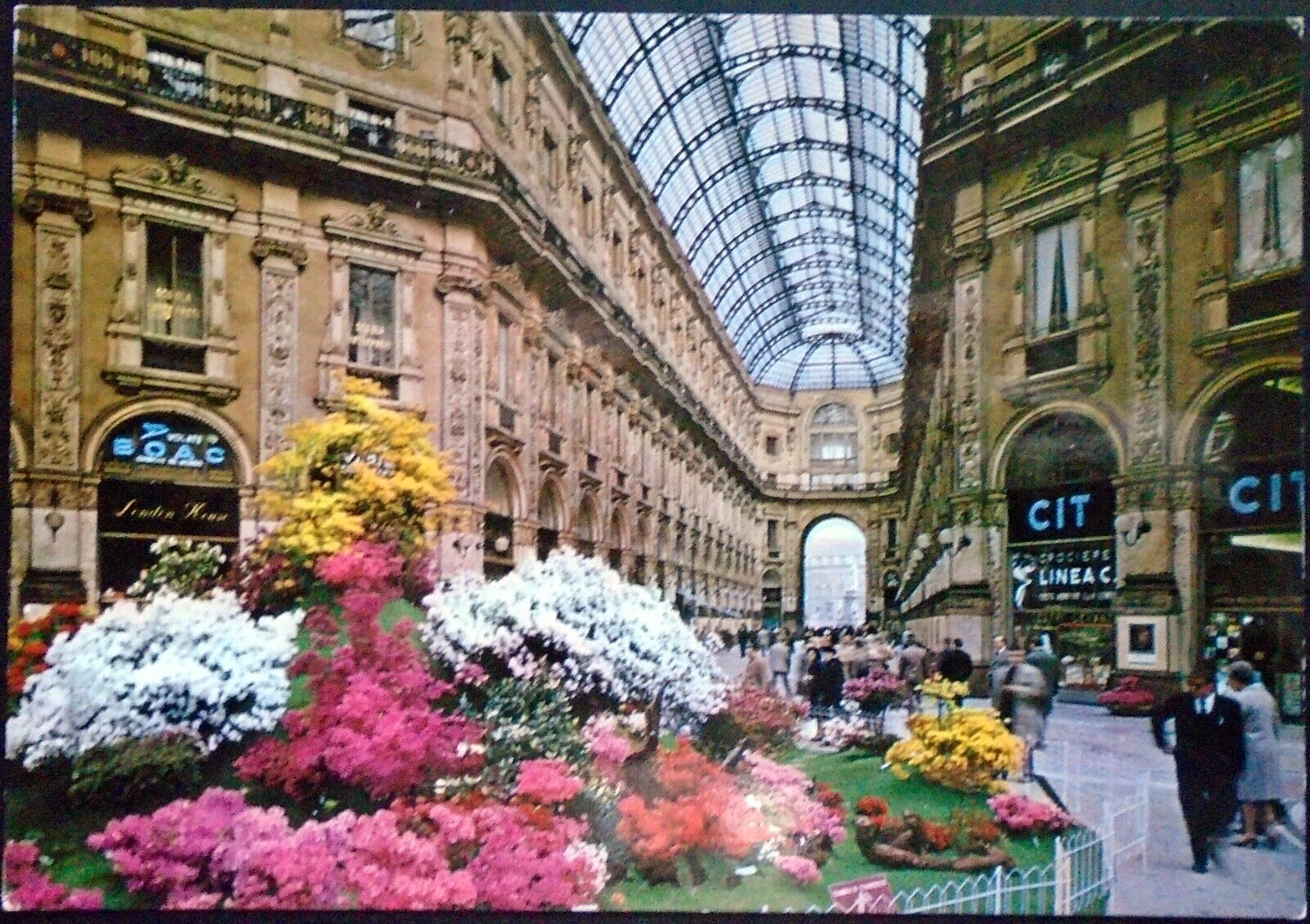 1960s Galleria Vittorio Emanuele II Shopping Mall Piazza del Duomo, Milan, Italy