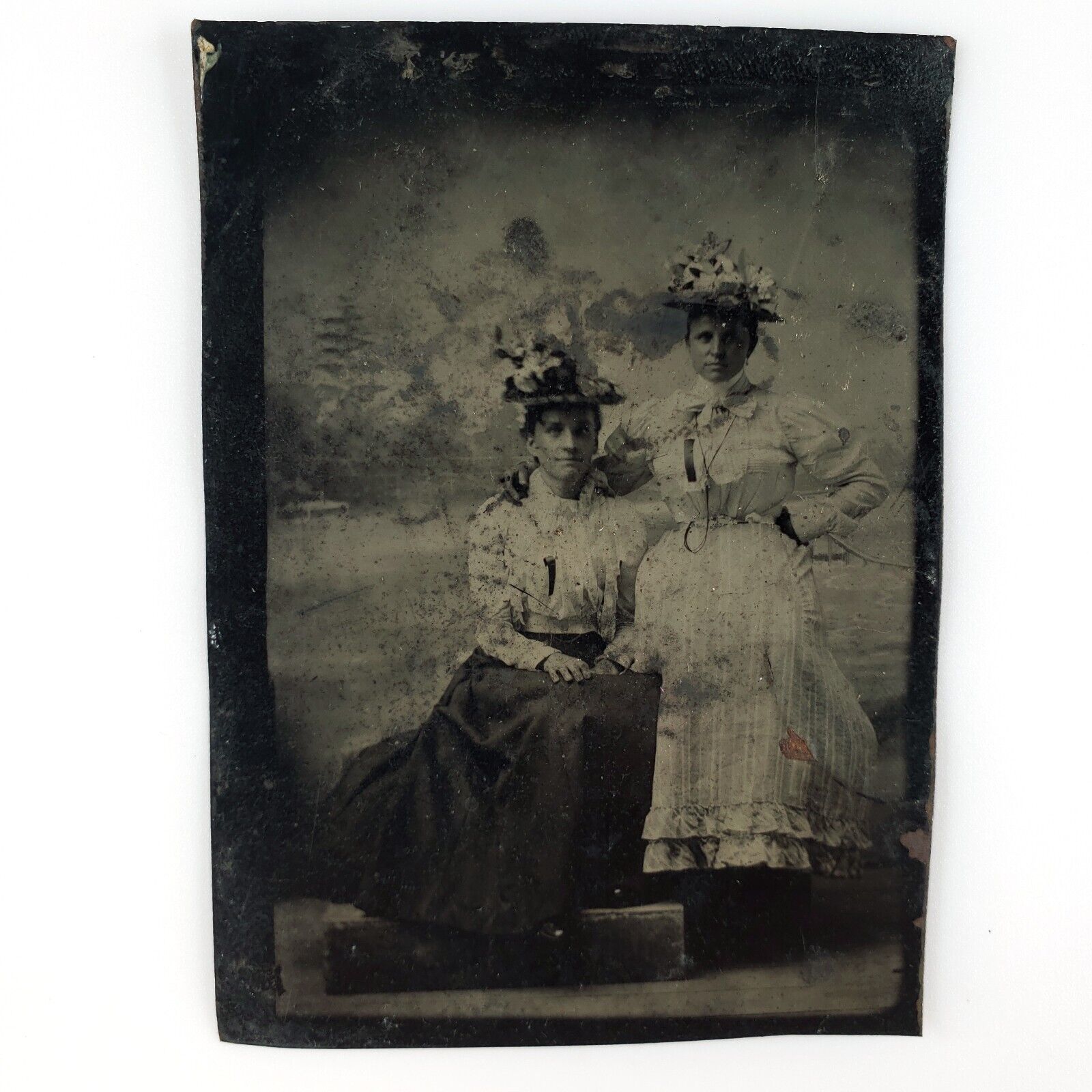 Affectionate Distressed Rusty Girls Tintype c1870 Antique 1/6 Plate Photo D936