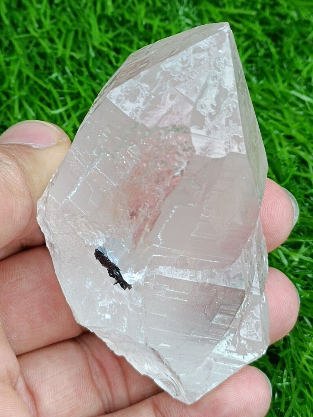 161 GM Quartz Crystal combine with Black Tourmaline from skardu Pakistan