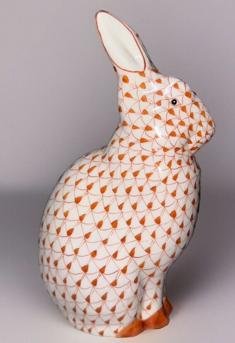 Handpainted Bunny Rabbit Rust Color Fish Net Vintage Figurine Signed