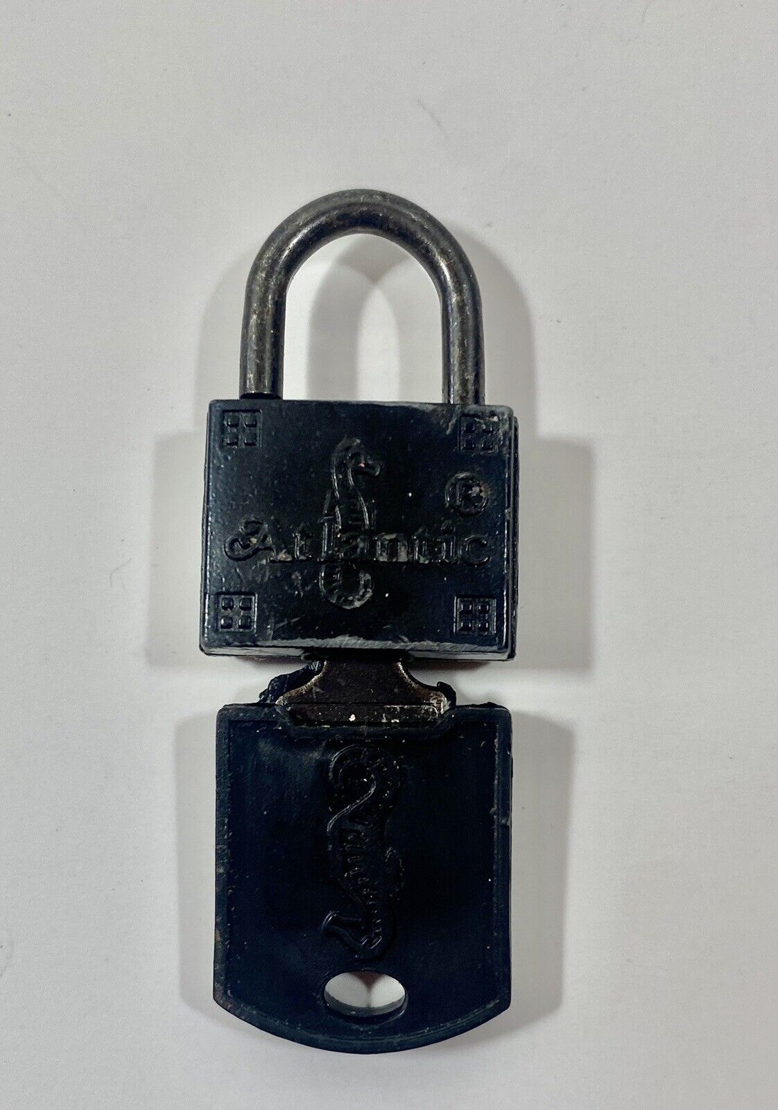 Vintage Atlantic Small Padlock with  Key black with logo