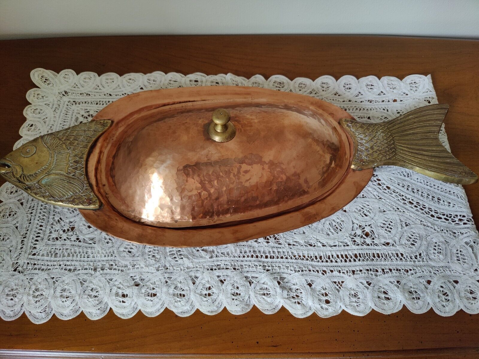 Antique Hammered Copper & Brass Fish Plate with Lid Poacher Server 23