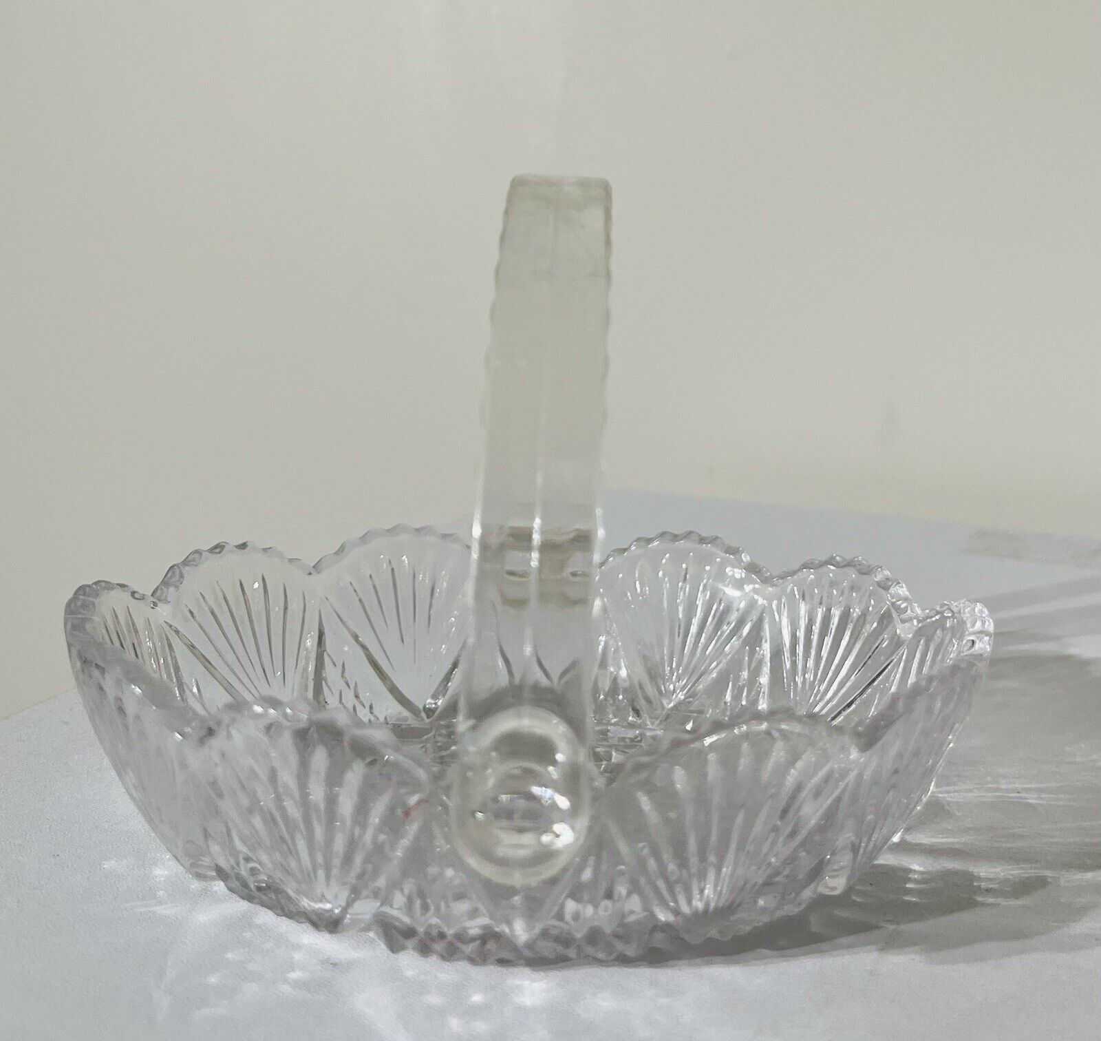 Vintage Clear Glass Basket With Handle ~ Trinket ~ Candy ~ Jewellery