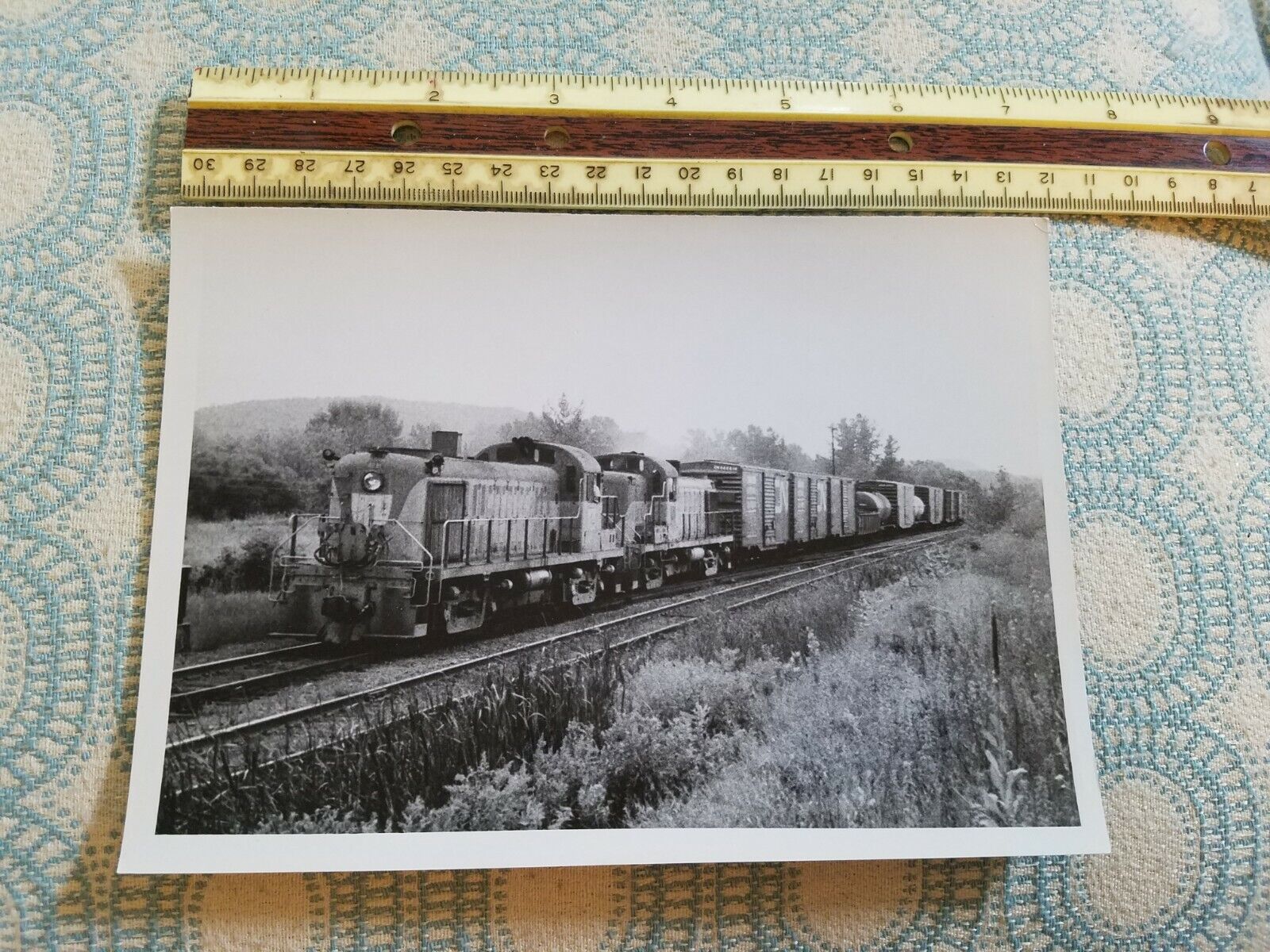 AAHI VTG 7X5 B&W Railroad Train Locomotive Engine CN