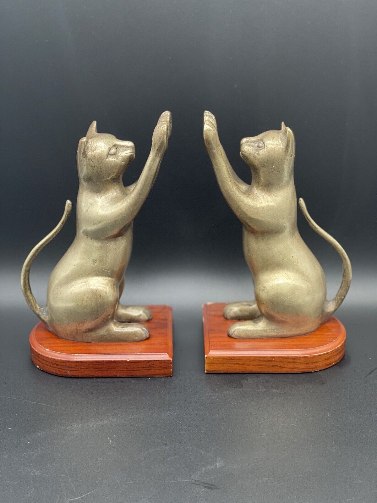 SPI Figurines Bookends Brass Cats with Wood Base 7.5\