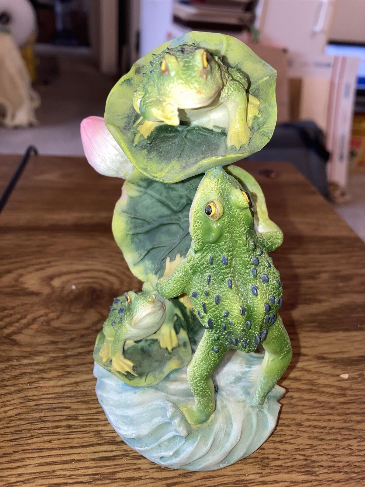 Whimsical Frogs on lily pads figurine , resin  5\