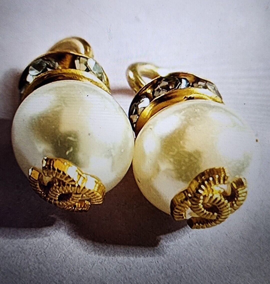 Designer Tiny Pearl\'s Rhinestones Drop Buttons 12 mm 2 Pc Set