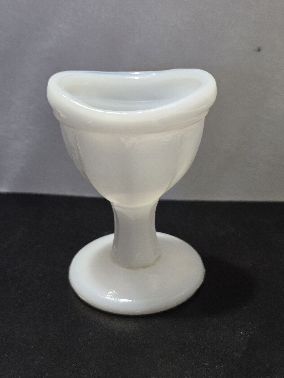 Vintage Optical Eye Wash Cup White Milk Glass Pedestal 2.5\