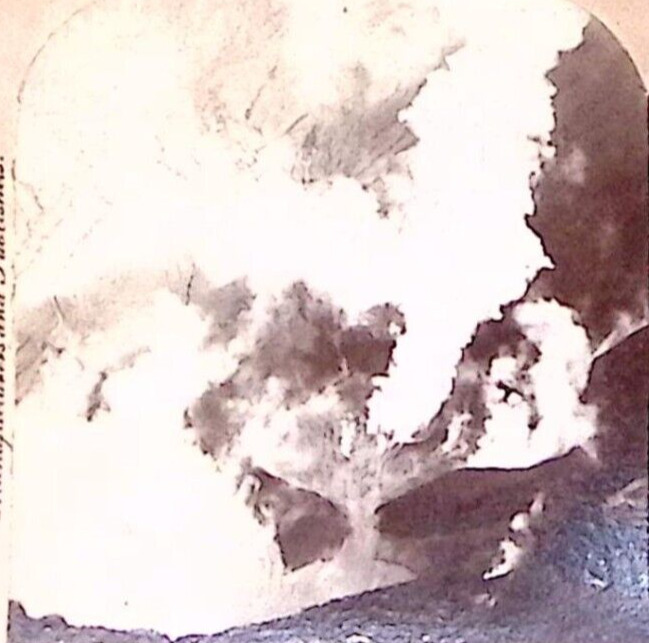 1902 SOUFRIERE\'S MAMMOTH CRATER THE HISSING ST VINCENT LINGLEY STEREOVIEW Z3143